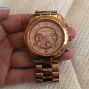 Michael kors rose gold watch, oversized